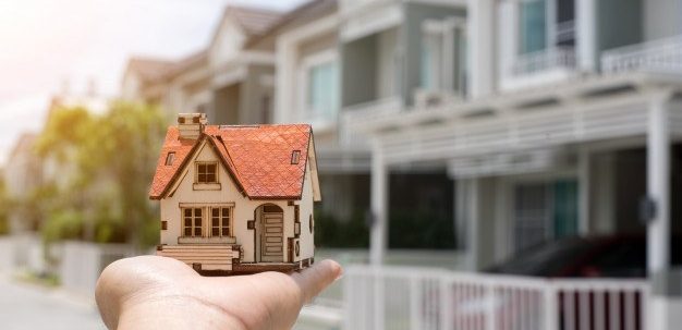 Khi mượn tuổi làm nhà