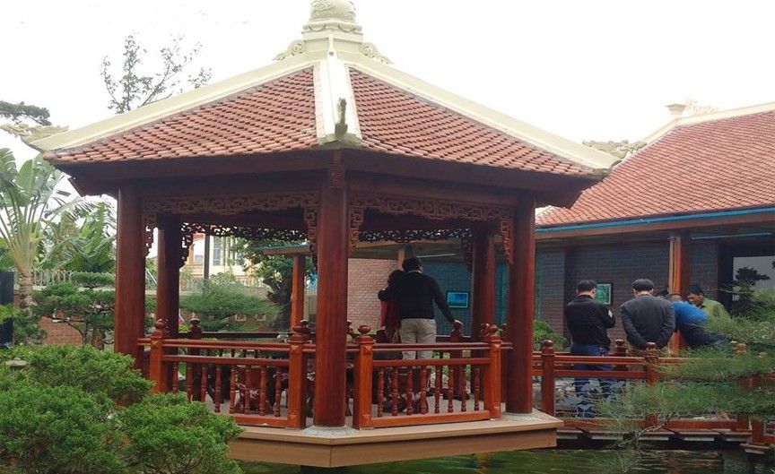 Mẫu nhà gỗ bát giác đẹp