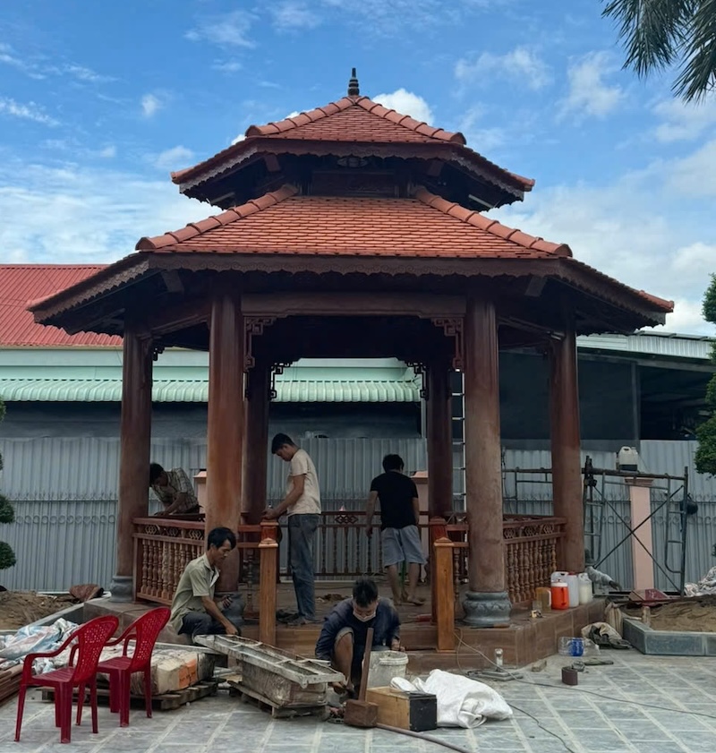 Làm nhà gỗ lục giác