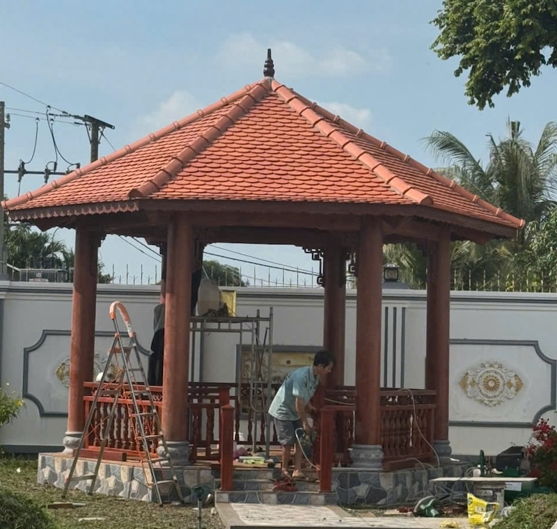 Thi công nhà chòi lục giác