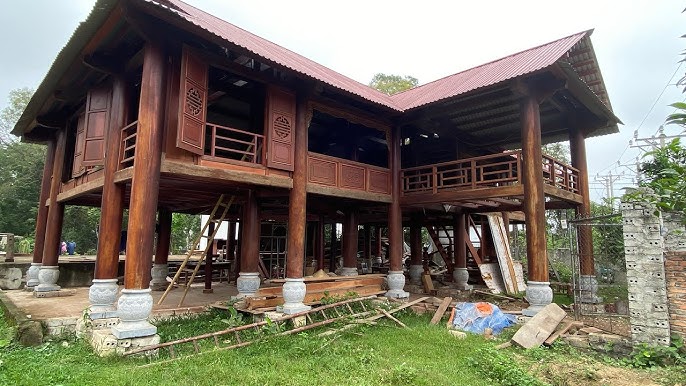 Nhà bằng gỗ nghiến 