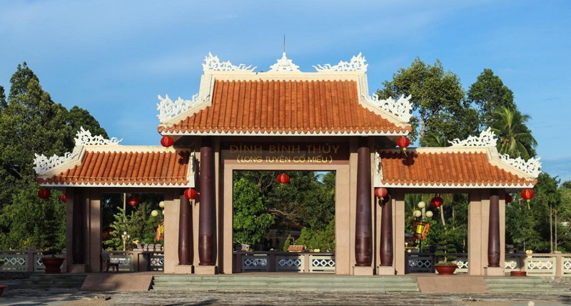 Mẫu đình chùa 