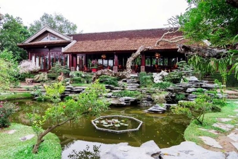 Mẫu biệt phủ bằng gỗ