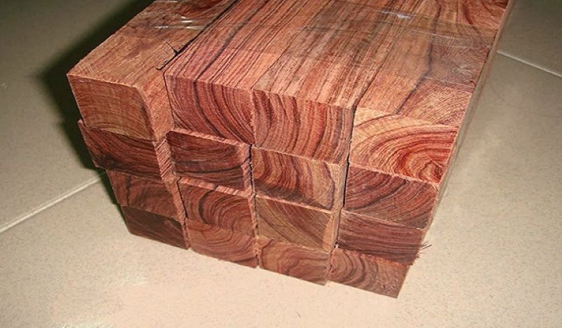 Gỗ gõ đỏ thuộc nhóm mấy?