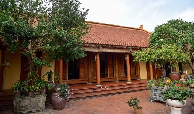 Mẫu nhà gỗ 5 gian 2 chái đẹp Mẫu nhà gỗ 5 gian 2 chái đẹp