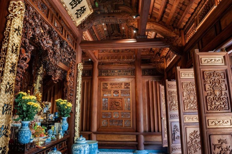 Quá giang trong nhà gỗ