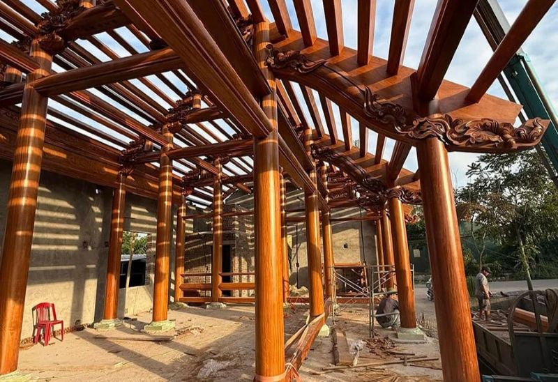 Quá giang trong nhà gỗ Quá giang trong nhà gỗ